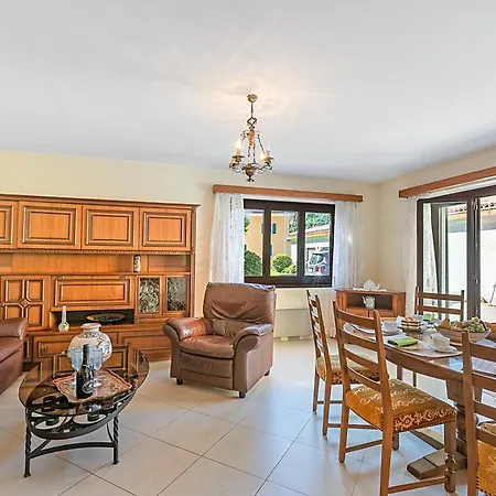 Casa Ana 2 With Garden & Parking For 5 - Happy Losone