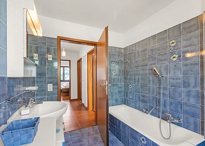 Casa Ana 2 - Center - Happy * لوزون